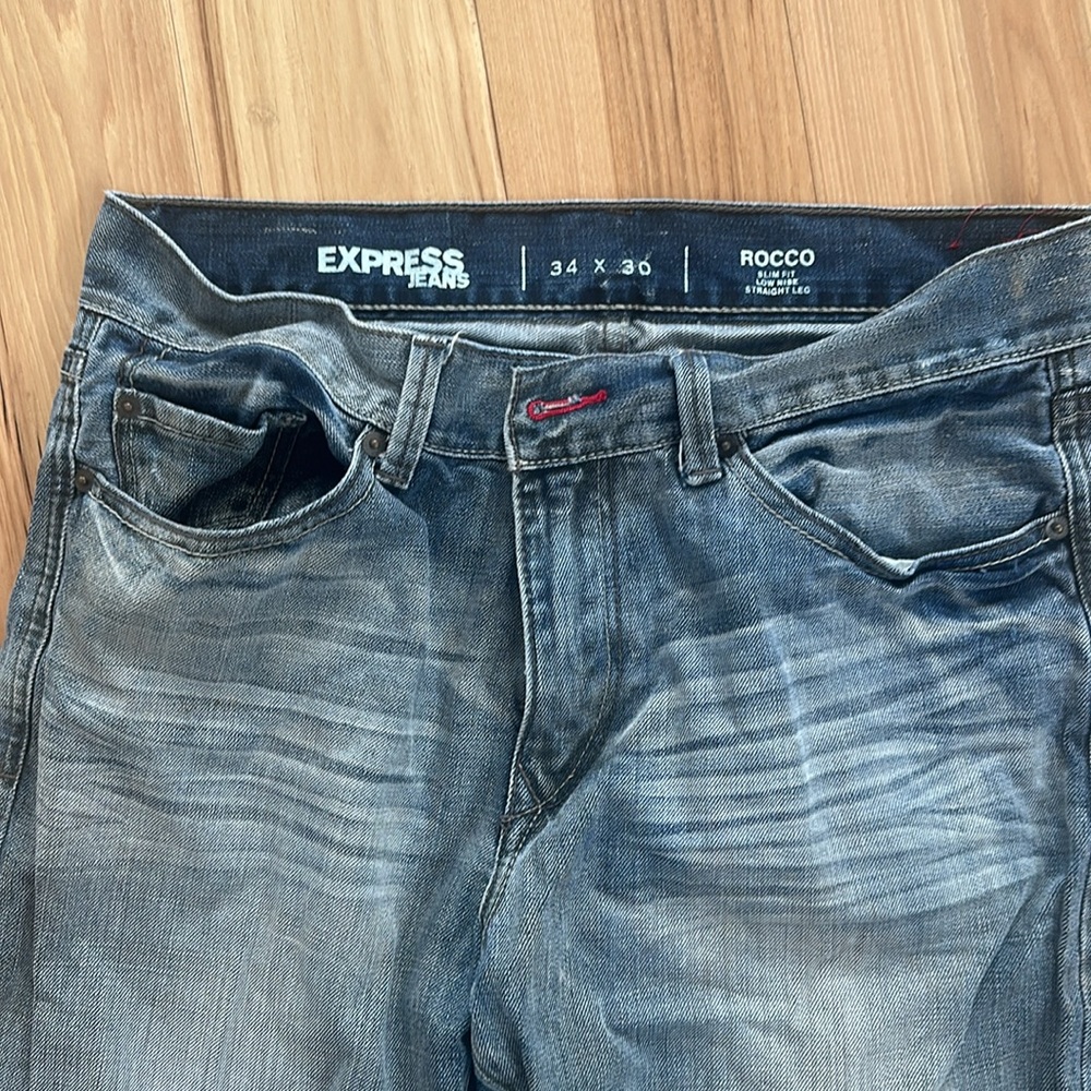 Express Jeans - Picture 2 of 3